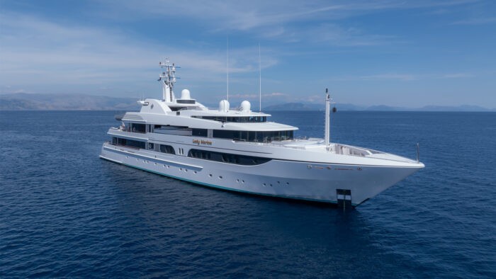 Yacht Lady Marina